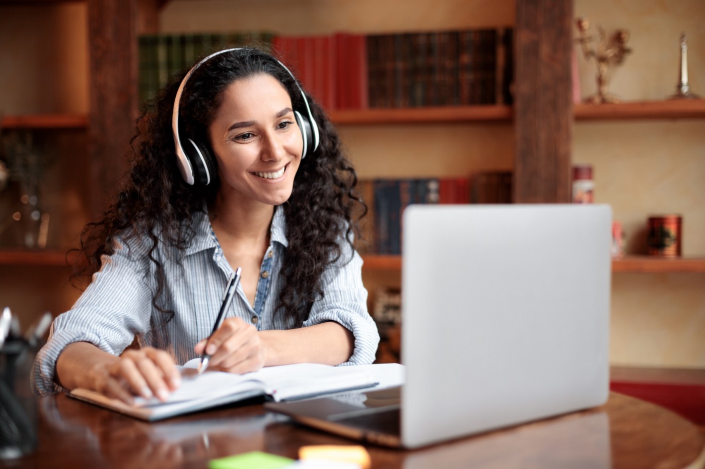Online Teachers Lounge Seeks to Rebuild Lost Connections